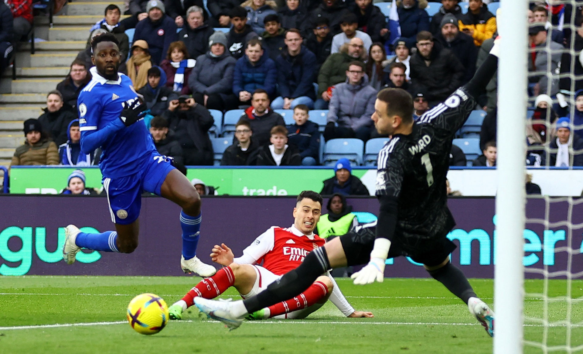 他认真研究 他认真研究