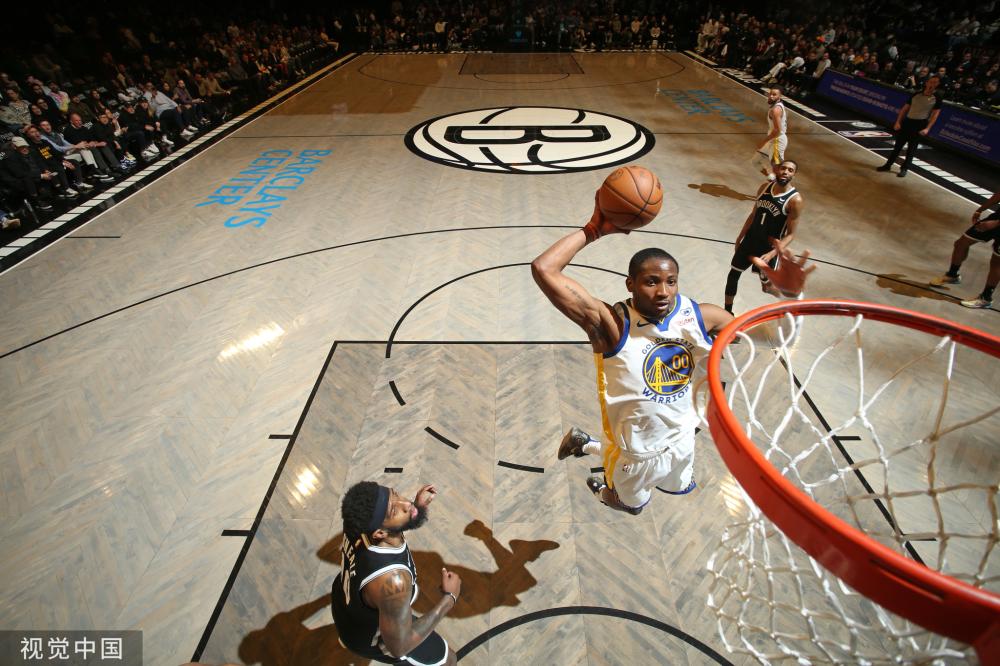 的内线球员 的内线球员