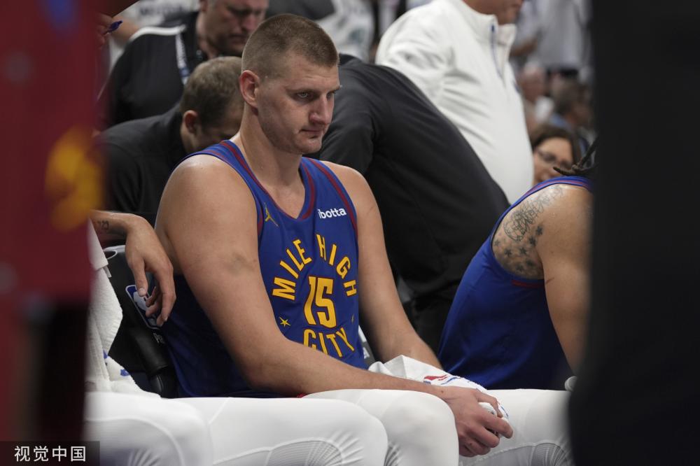 的表现让人 的表现让人