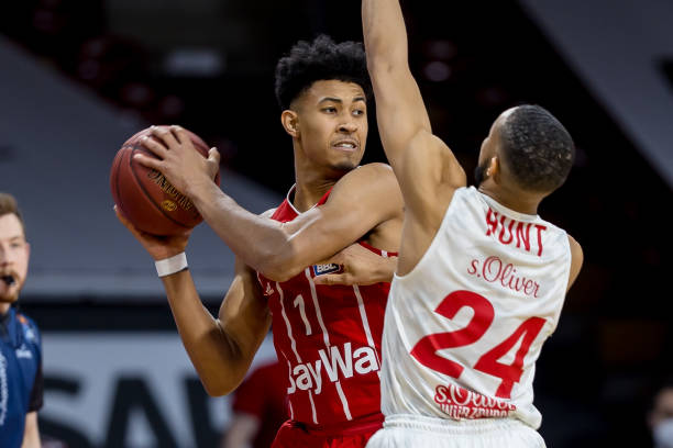 外界对他们 外界对他们